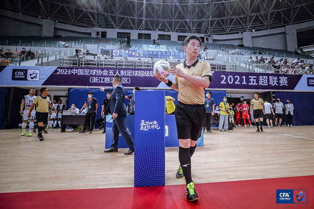 中国女排3-0完胜日本，夺得第十个亚运会冠军，赵勇调整战术显成效