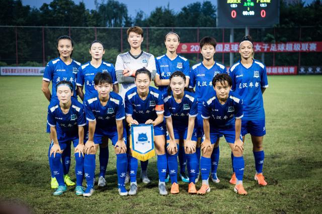 组图：世界杯-法国备战西班牙 姆巴佩笑呵呵